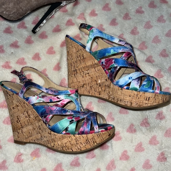 Wedges. - Picture 3 of 3